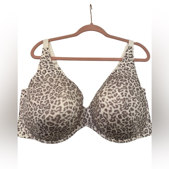 Cacique Totally Smooth Lightly Lined Balconette - Picture 2 of 7